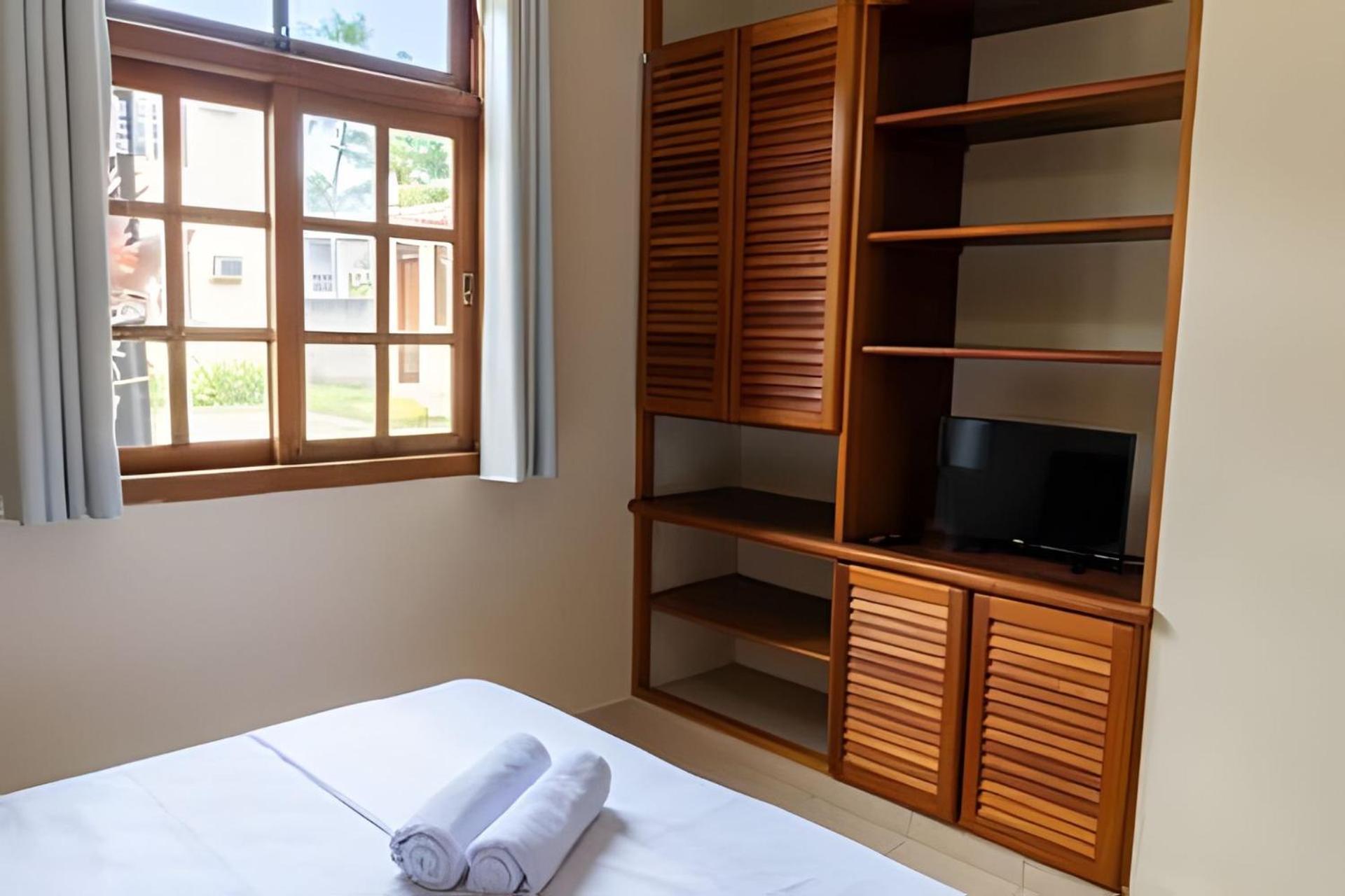 Em Frente A Praia De Taperapuan; Piscina; 1 Quarto; Wifi 300 Mbs; Estacionamento Gratuito 1 Veiculo Porto Seguro Buitenkant foto