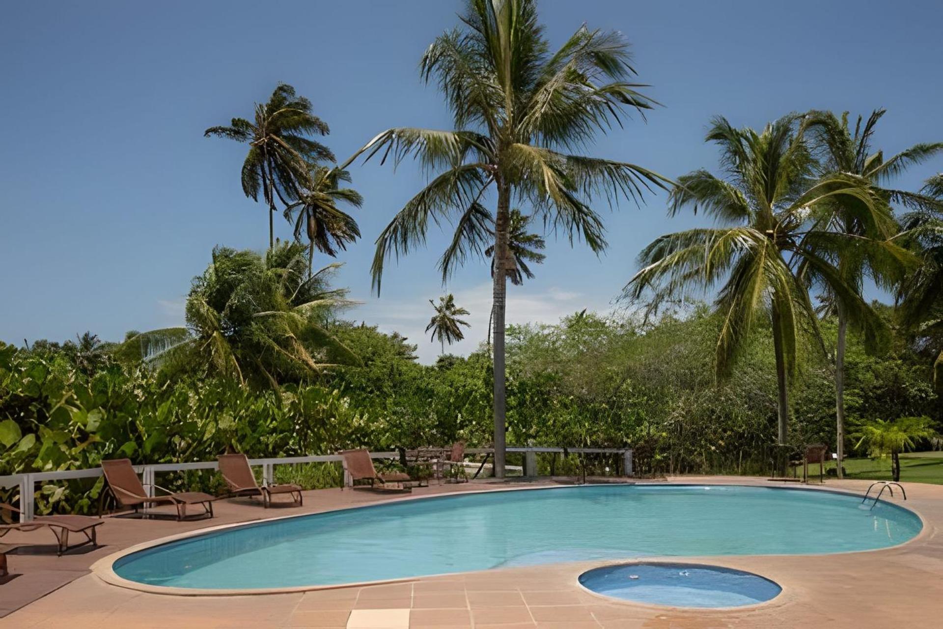Em Frente A Praia De Taperapuan; Piscina; 1 Quarto; Wifi 300 Mbs; Estacionamento Gratuito 1 Veiculo Porto Seguro Buitenkant foto